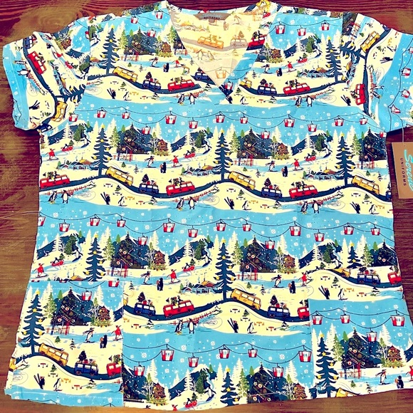 Serene Scrub Top with pockets 2xl- RUNS SMALL fits like XL Winter scene - Picture 1 of 6